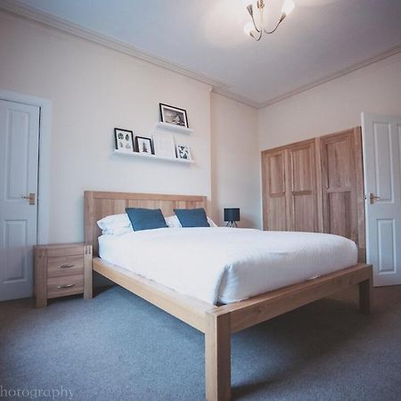 Stylish And Spacious Two Bed In Aberdeen'S West End Ngoại thất bức ảnh